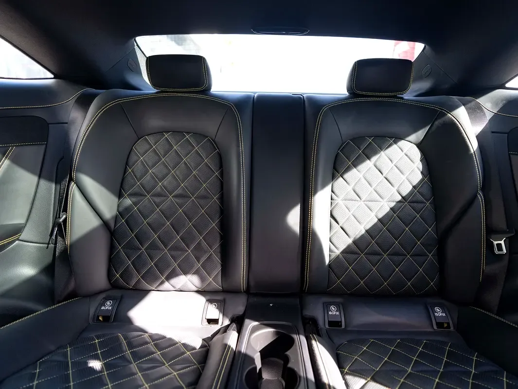 Mercedes-Benz C-Class s 63 7G-Tronic Plus (476 hp) - 13