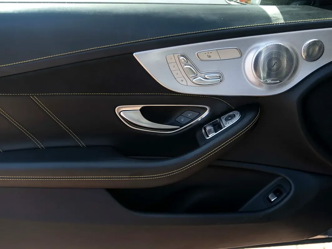 Mercedes-Benz C-Class s 63 7G-Tronic Plus (476 hp) - 15
