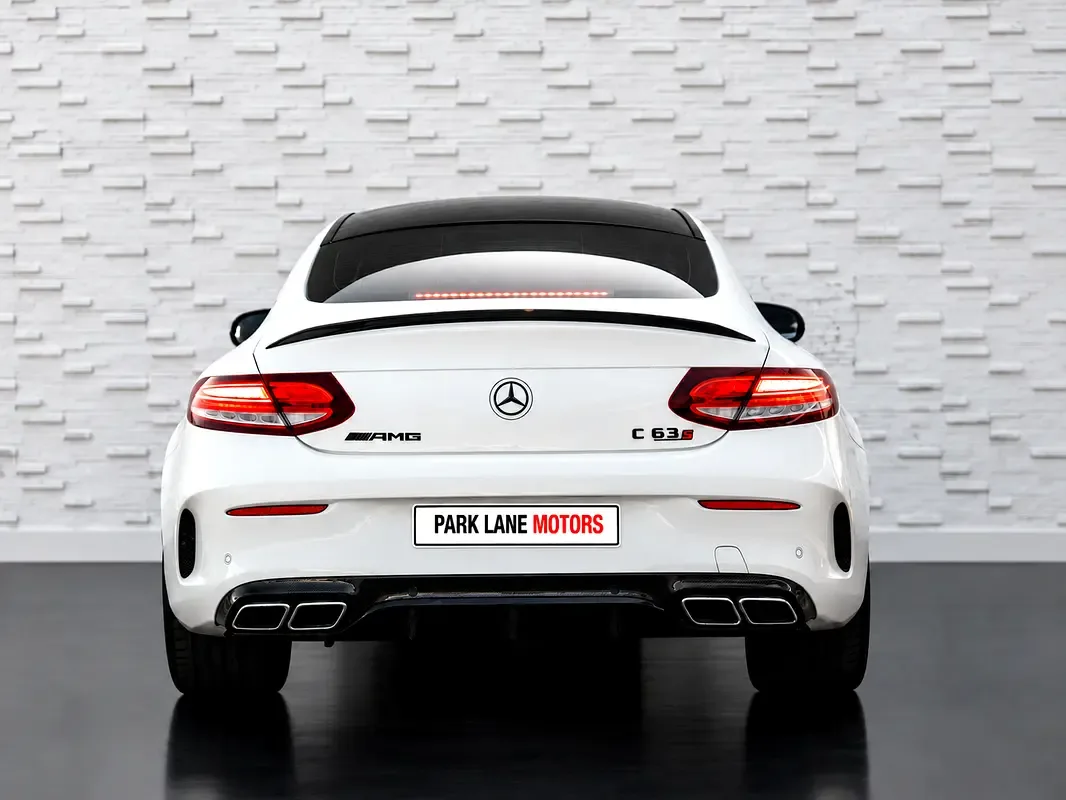 Mercedes-Benz C-Class s 63 7G-Tronic Plus (476 hp) - 4
