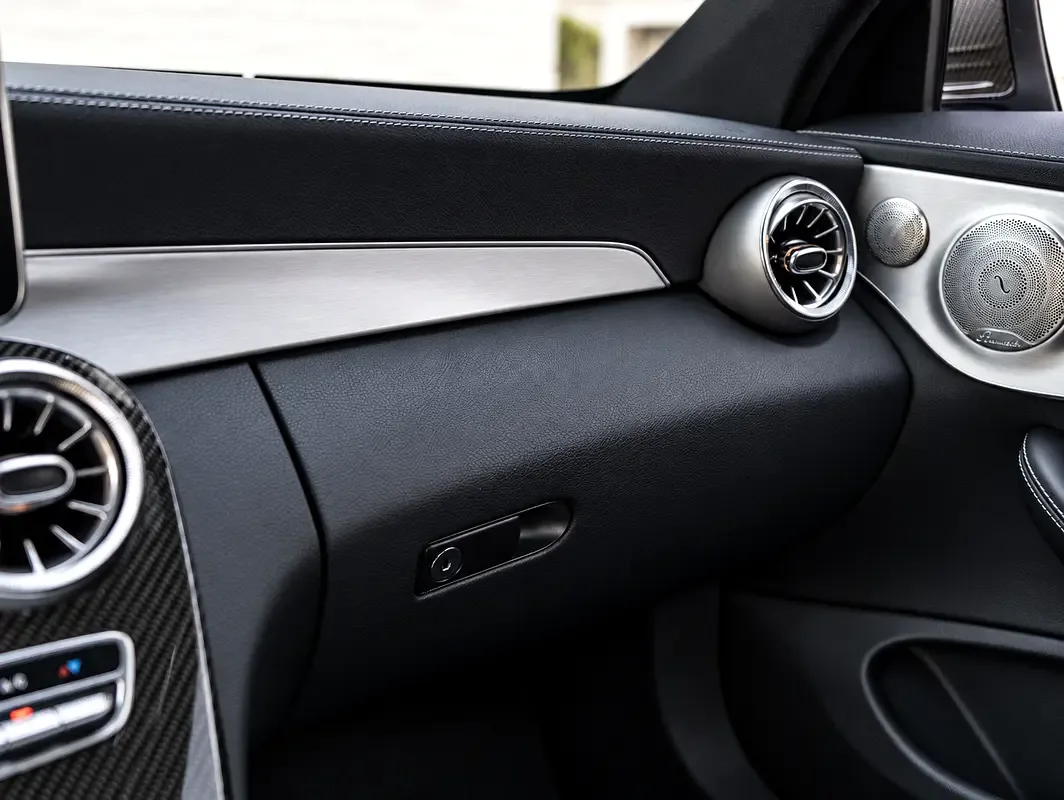 Mercedes-Benz C-Class s 63 7G-Tronic Plus (476 hp) - 13