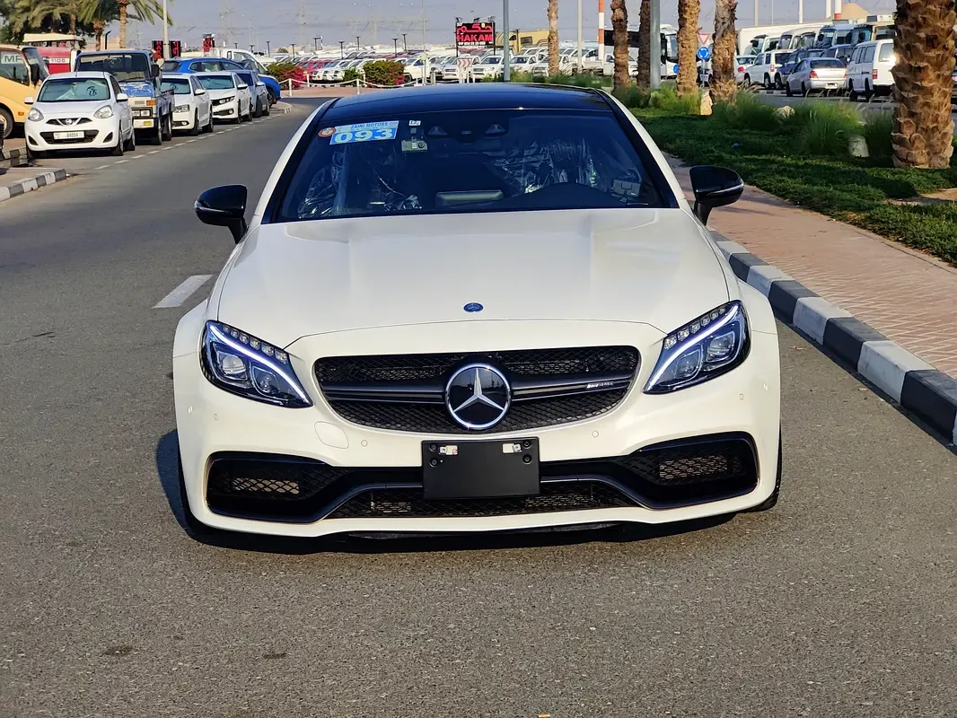 Mercedes-Benz C-Class s 63 7G-Tronic Plus (476 حصان) - 2