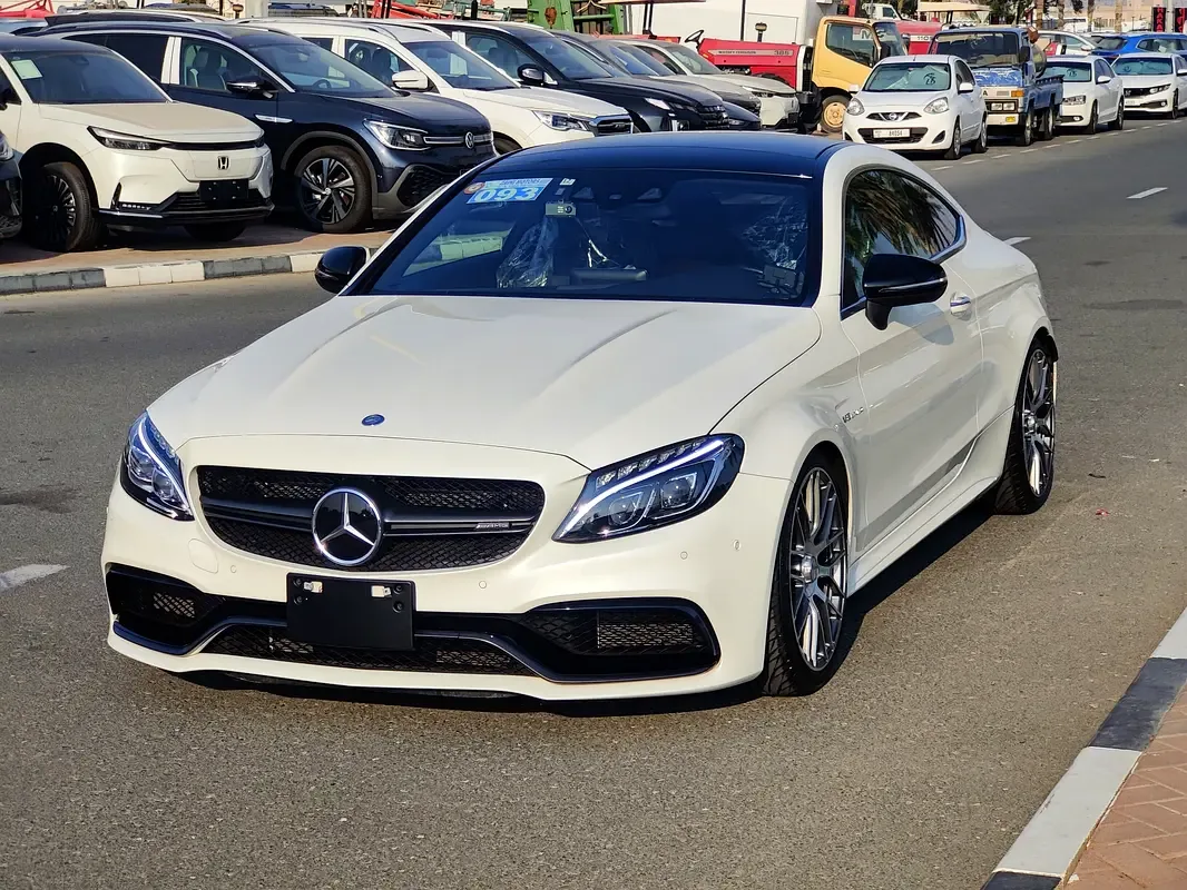 Mercedes-Benz C-Class s 63 7G-Tronic Plus (476 حصان) - 3