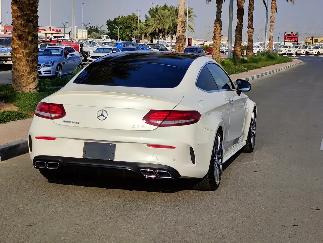 Mercedes-Benz C-Class s 63 7G-Tronic Plus (476 حصان) - 6