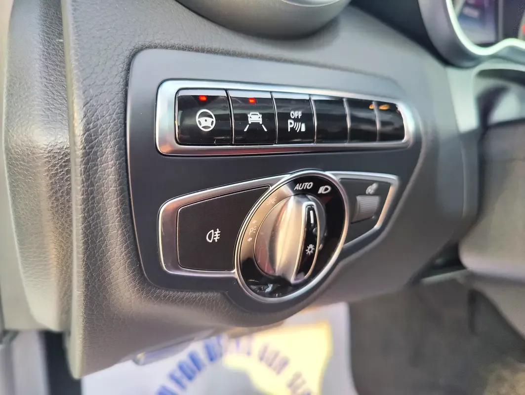 Mercedes-Benz C-Class s 63 7G-Tronic Plus (476 حصان) - 12