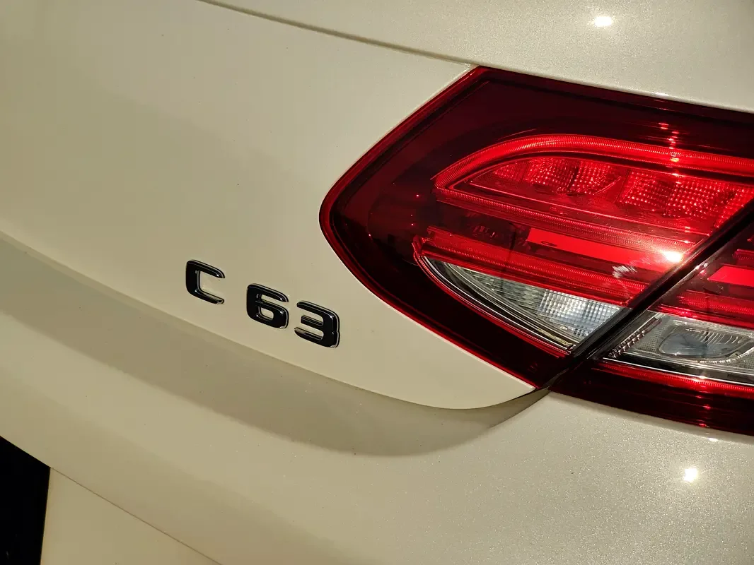 Mercedes-Benz C-Class s 63 7G-Tronic Plus (476 حصان) - 16
