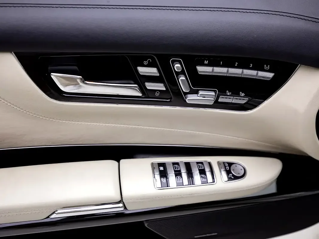 Mercedes-Benz CL-Class CL 550 7G-Tronic (388 حصان) - 18