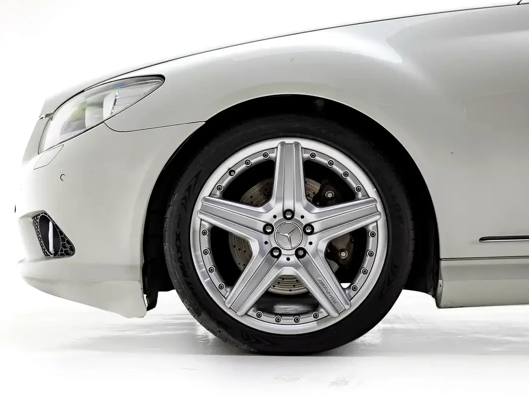 Mercedes-Benz CL-Class CL 550 7G-Tronic (388 حصان) - 19