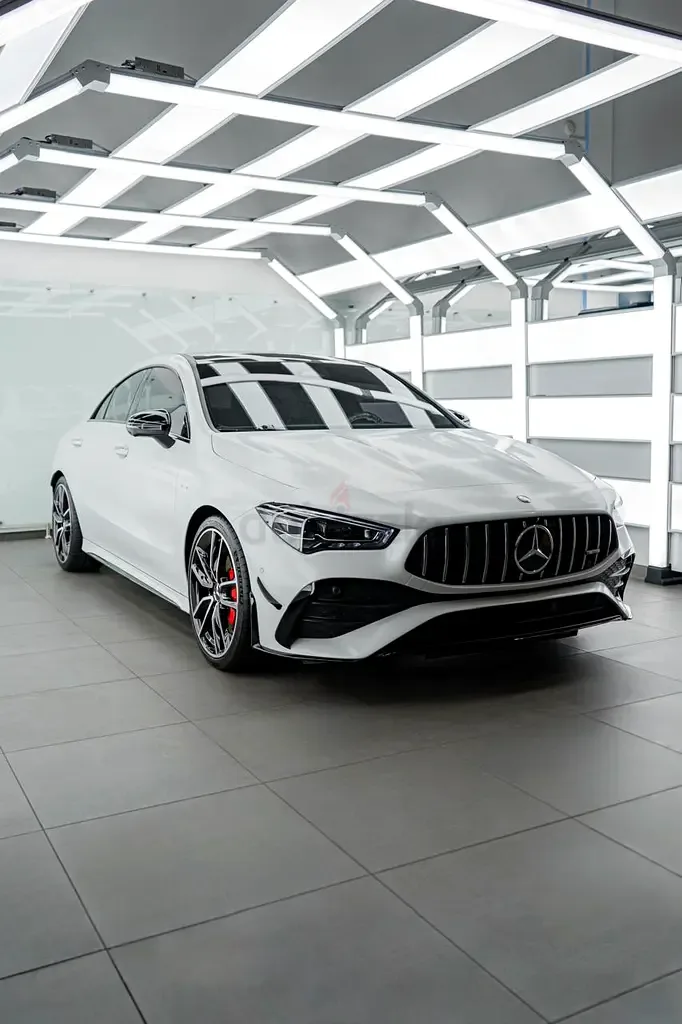 Mercedes-Benz CLA 2.0 AMT 4WD (224 hp)