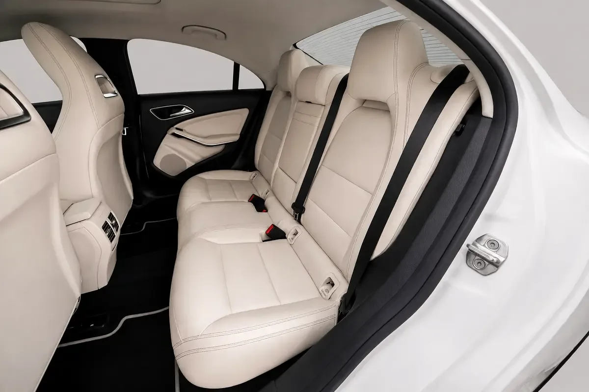Mercedes-Benz CLA 250 7G-DCT (224 hp) - 10