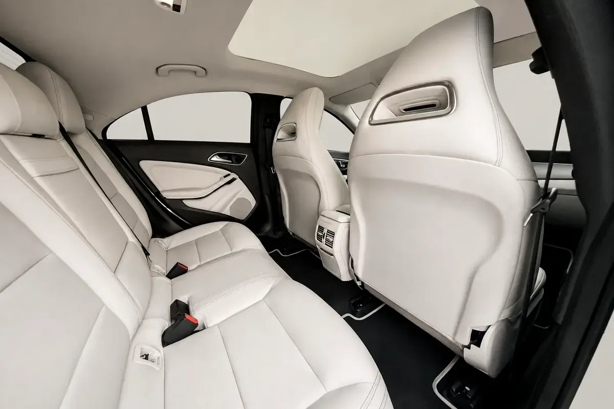 Mercedes-Benz CLA 250 7G-DCT (224 hp) - 11