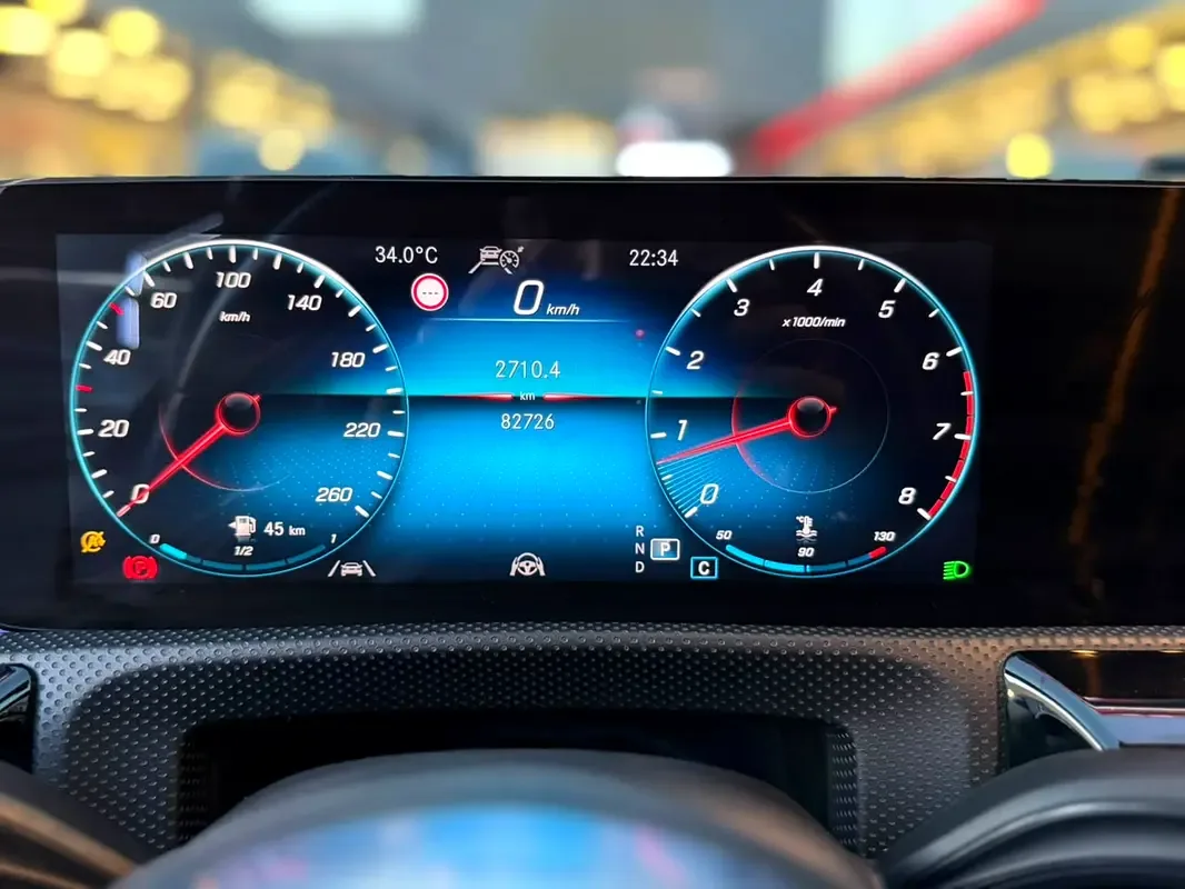 Mercedes-Benz CLA 250 7G-DCT 4MATIC (224 hp) - 12