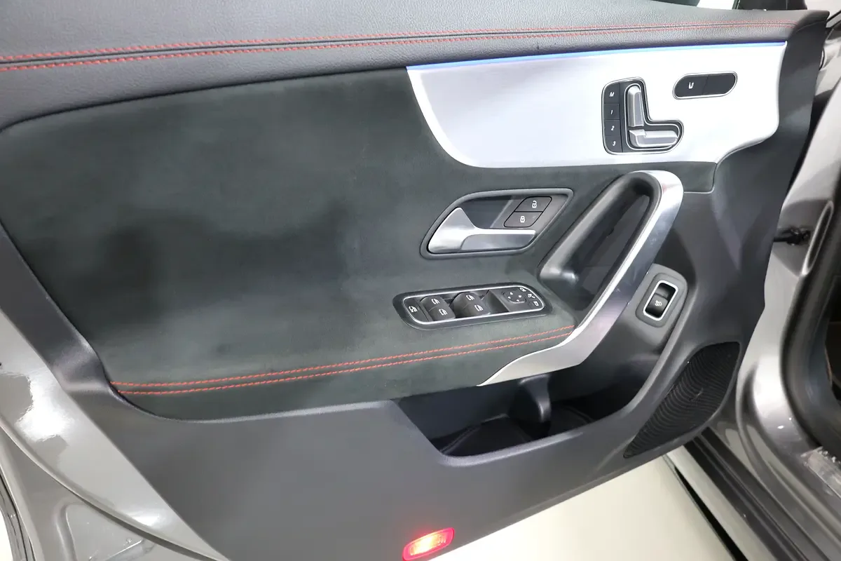 Mercedes-Benz CLA 35 7G-DCT 4MATIC (306 حصان) - 8