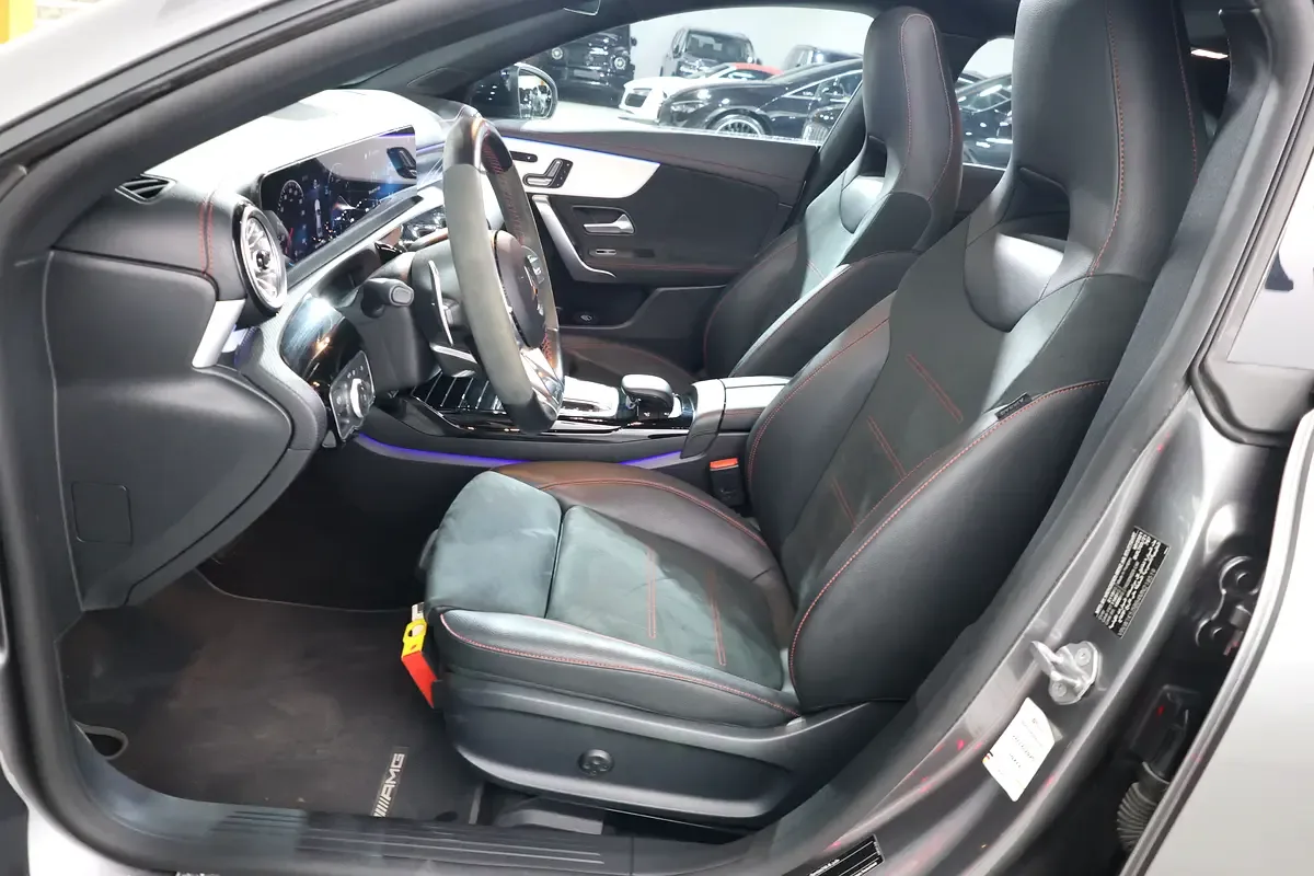 Mercedes-Benz CLA 35 7G-DCT 4MATIC (306 حصان) - 9