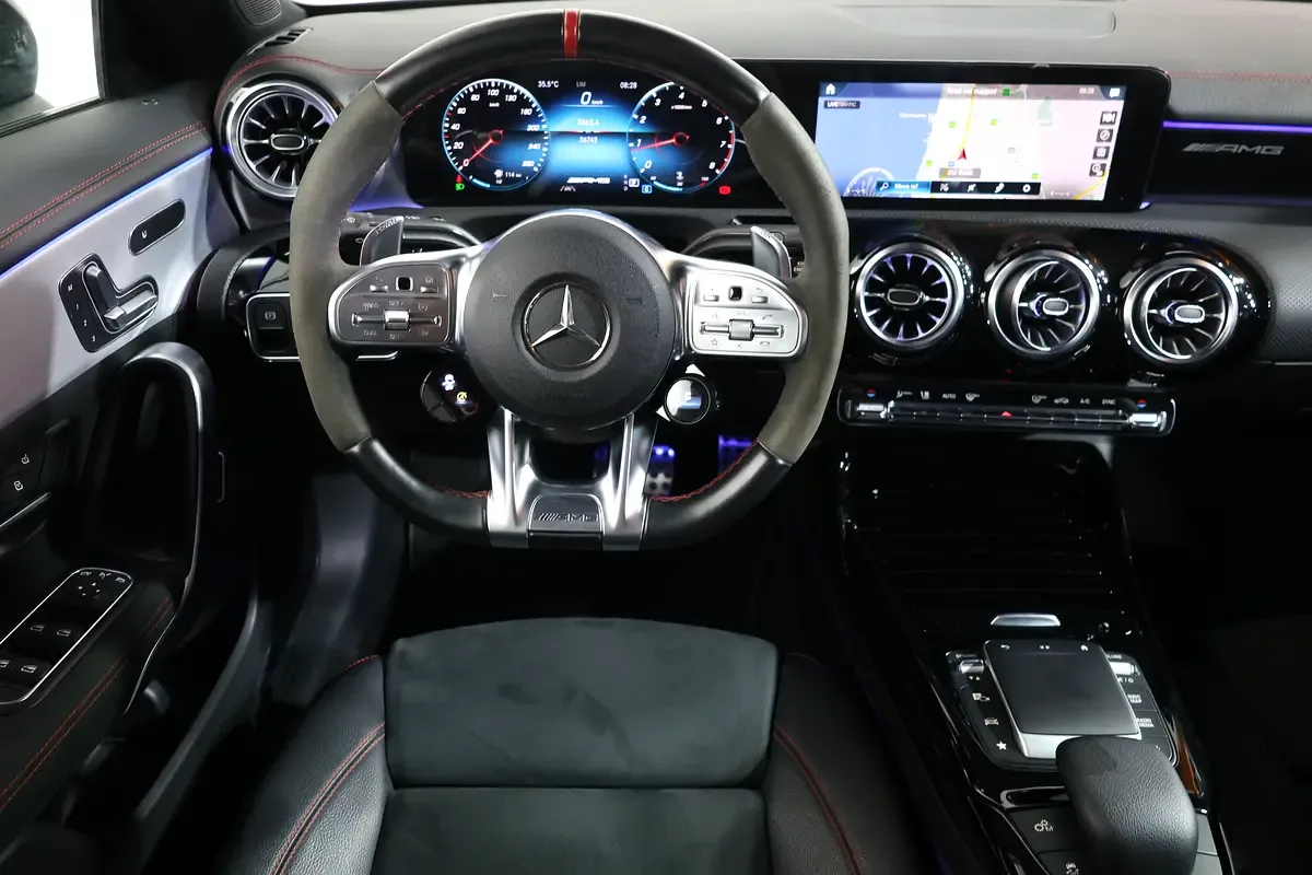 Mercedes-Benz CLA 35 7G-DCT 4MATIC (306 حصان) - 12