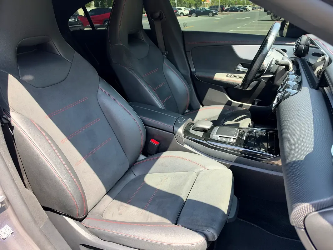 Mercedes-Benz CLA 35 7G-DCT 4MATIC (306 hp) - 12
