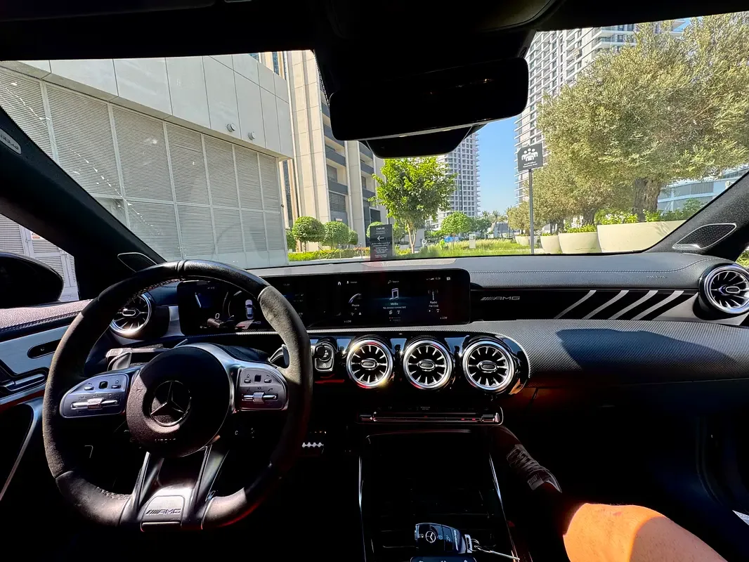 Mercedes-Benz CLA 45 8G-DCT 4MATIC+ (387 حصان) - 4