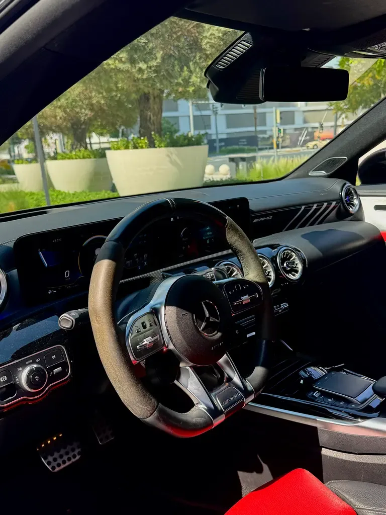 Mercedes-Benz CLA 45 8G-DCT 4MATIC+ (387 حصان) - 7