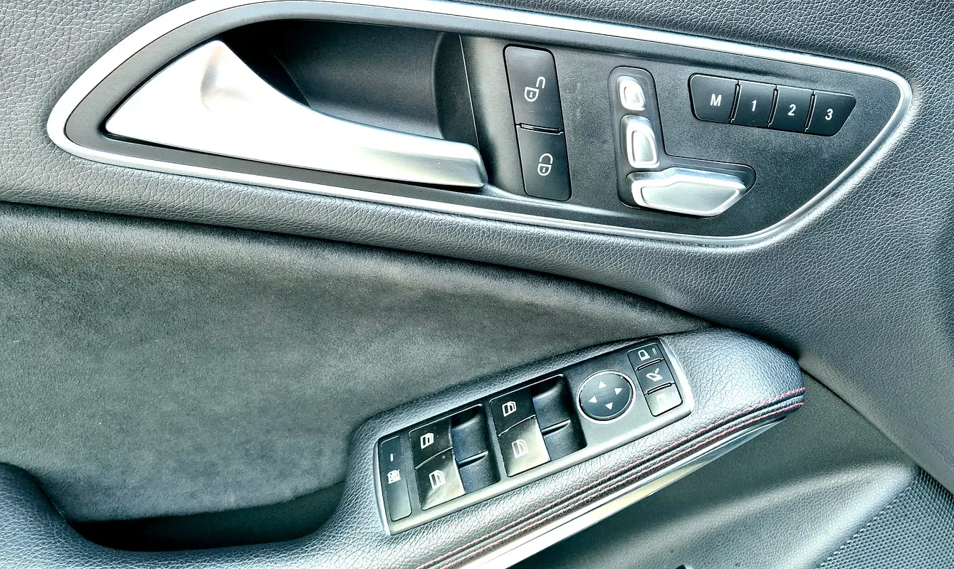 Mercedes-Benz CLA CLA 250 7G-DCT 4MATIC (211 حصان) - 6