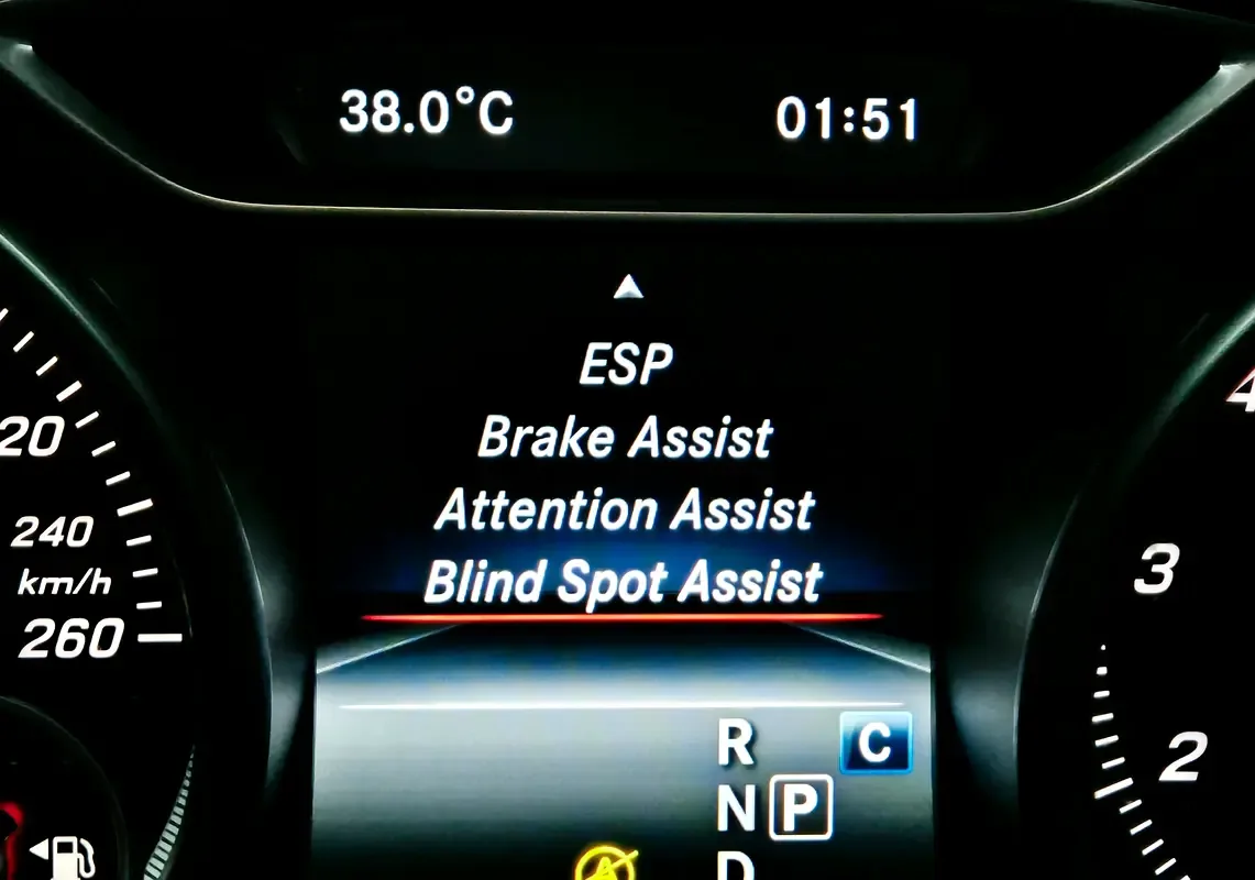 Mercedes-Benz CLA CLA 250 7G-DCT 4MATIC (211 حصان) - 14