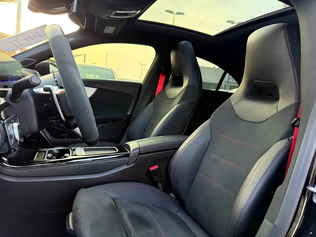 Mercedes-Benz CLA E AT RWD (224 hp) - 17