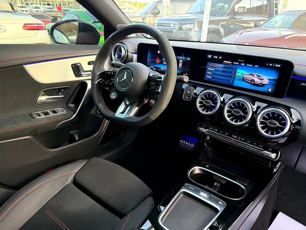 Mercedes-Benz CLA E AT RWD (224 hp) - 16