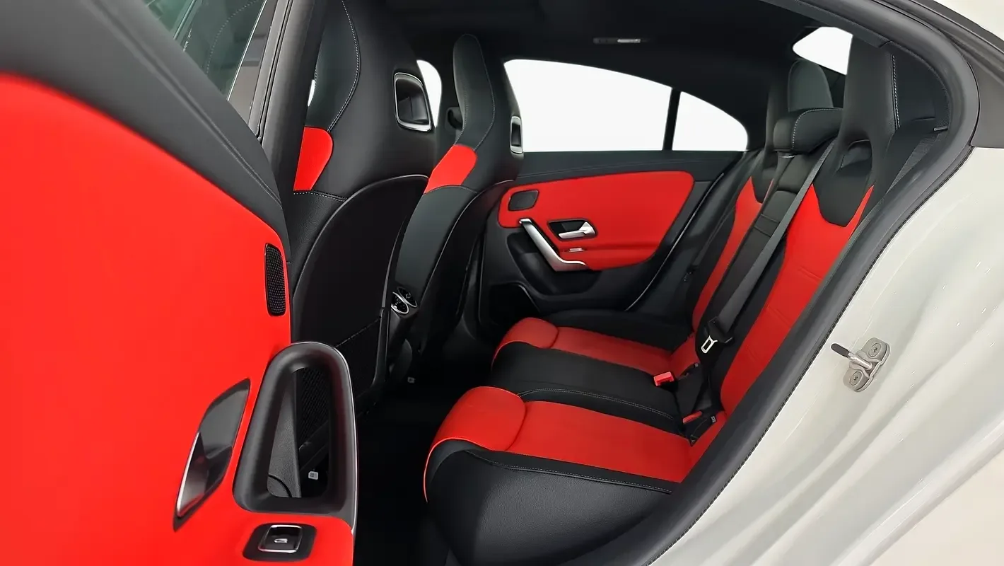 Mercedes-Benz CLA E AT RWD (224 hp) - 12