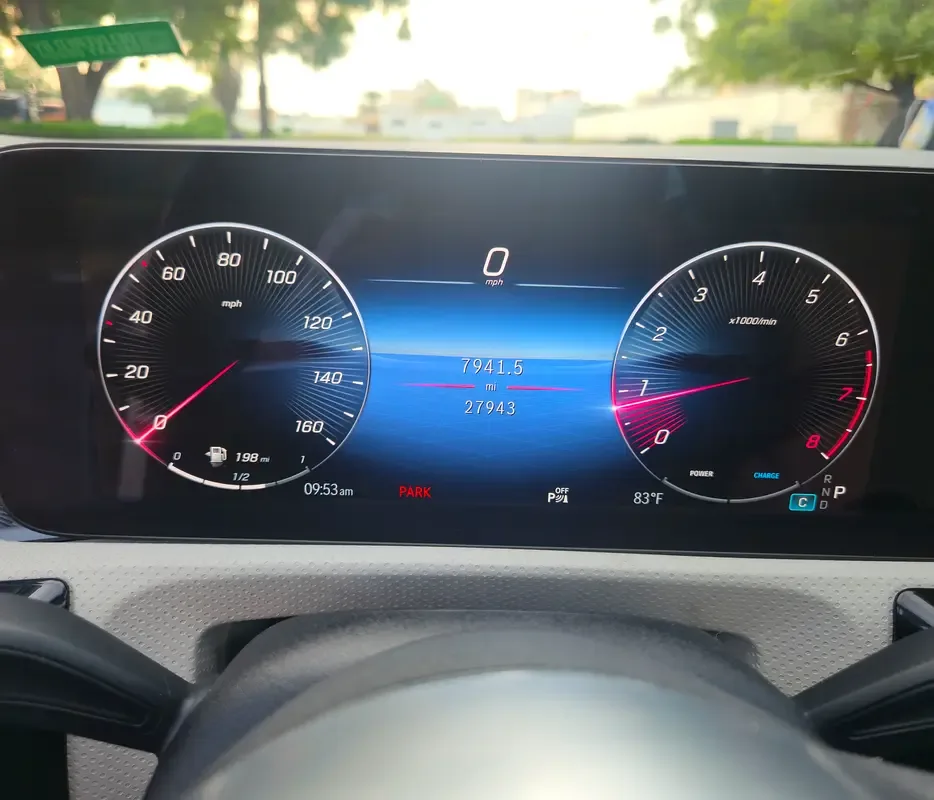 Mercedes-Benz CLA E AT RWD (224 حصان) - 16