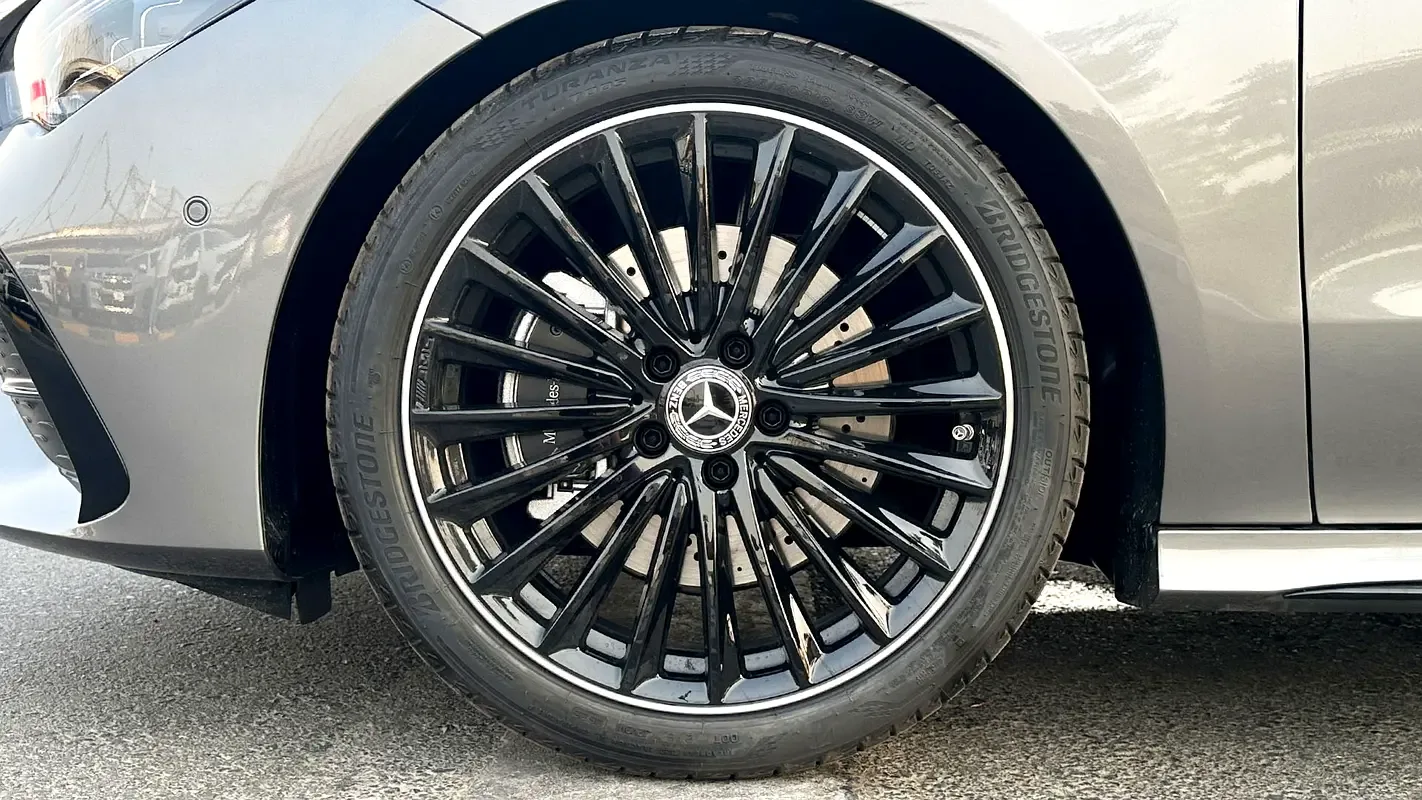 Mercedes-Benz CLA E AT RWD (224 hp) - 10