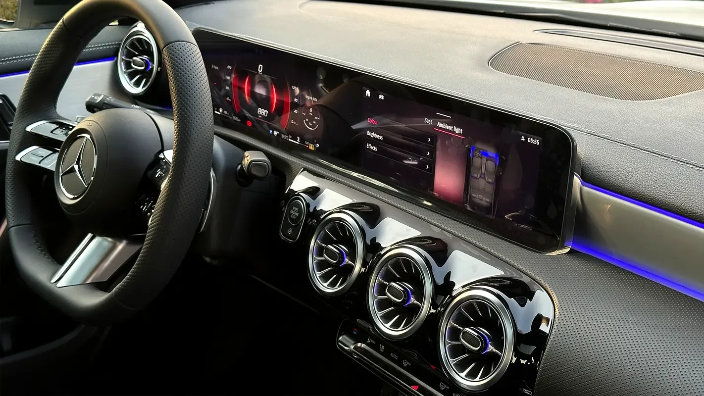Mercedes-Benz CLA E AT RWD (224 hp) - 13