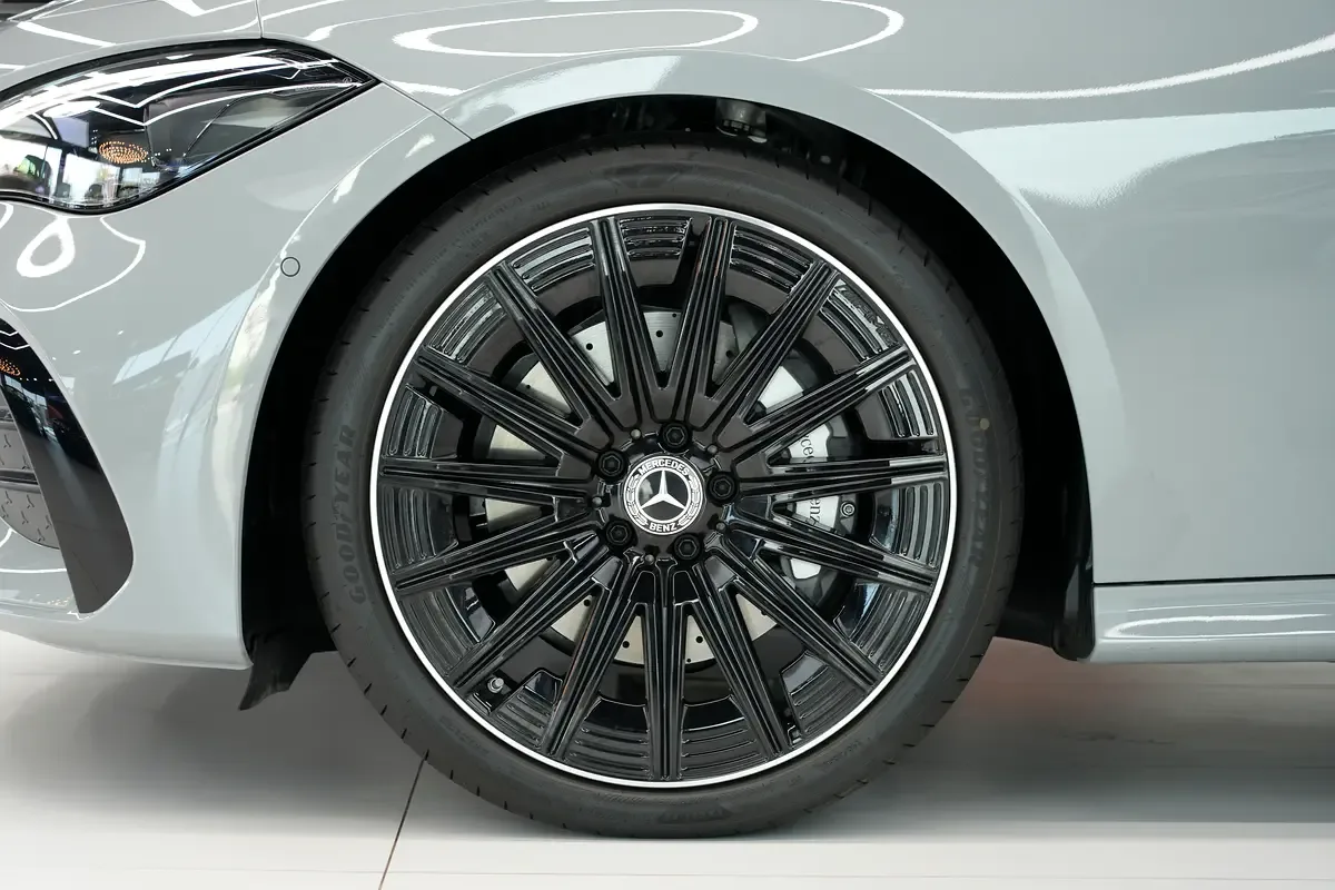 Mercedes-Benz CLE 2.0 AT (204 حصان) - 4