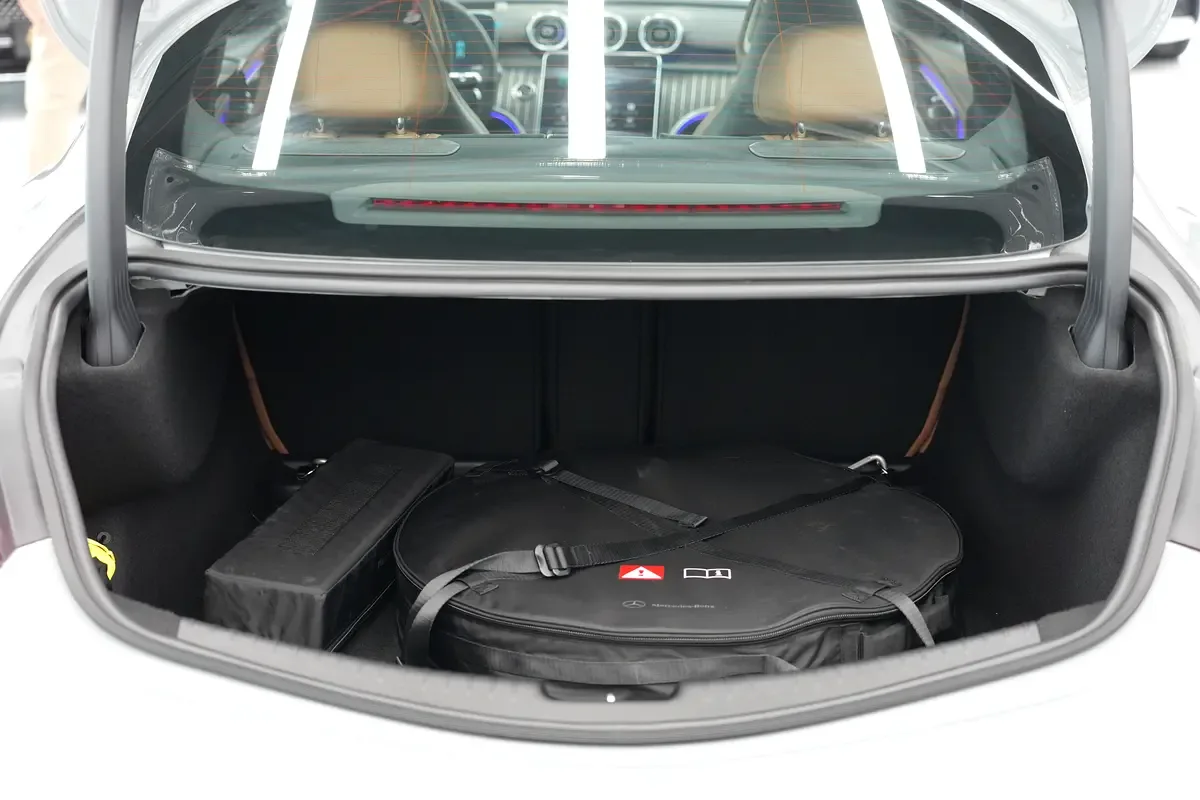 Mercedes-Benz CLE 2.0 AT (204 حصان) - 12