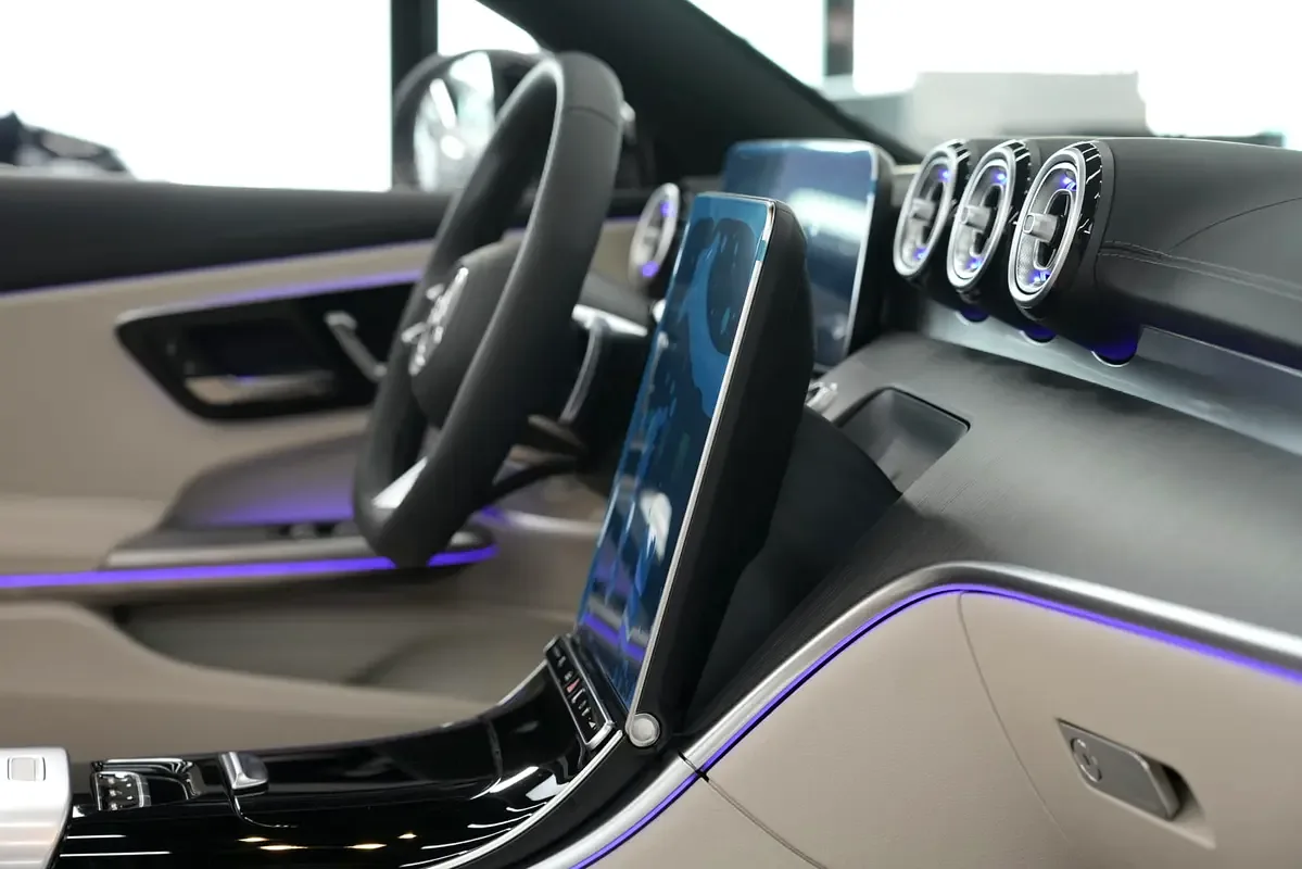 Mercedes-Benz CLE 2.0 AT (204 حصان) - 12