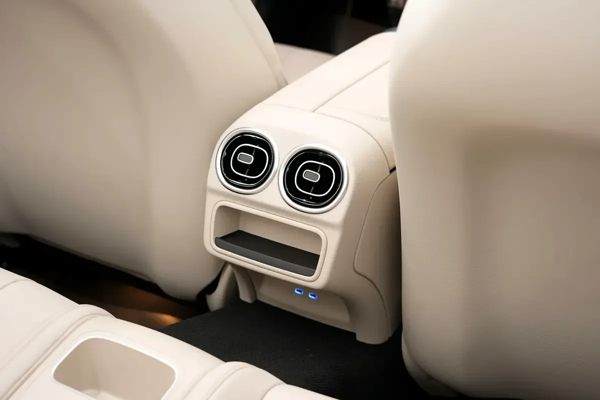 Mercedes-Benz CLE 2.0 AT (204 حصان) - 17