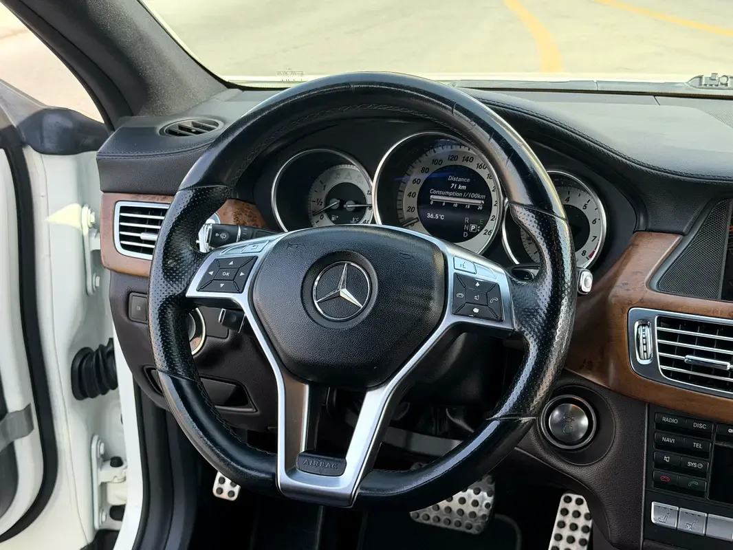 Mercedes-Benz CLS CLS 350 BlueEfficiency 7G-Tronic Plus (306 hp) - 6