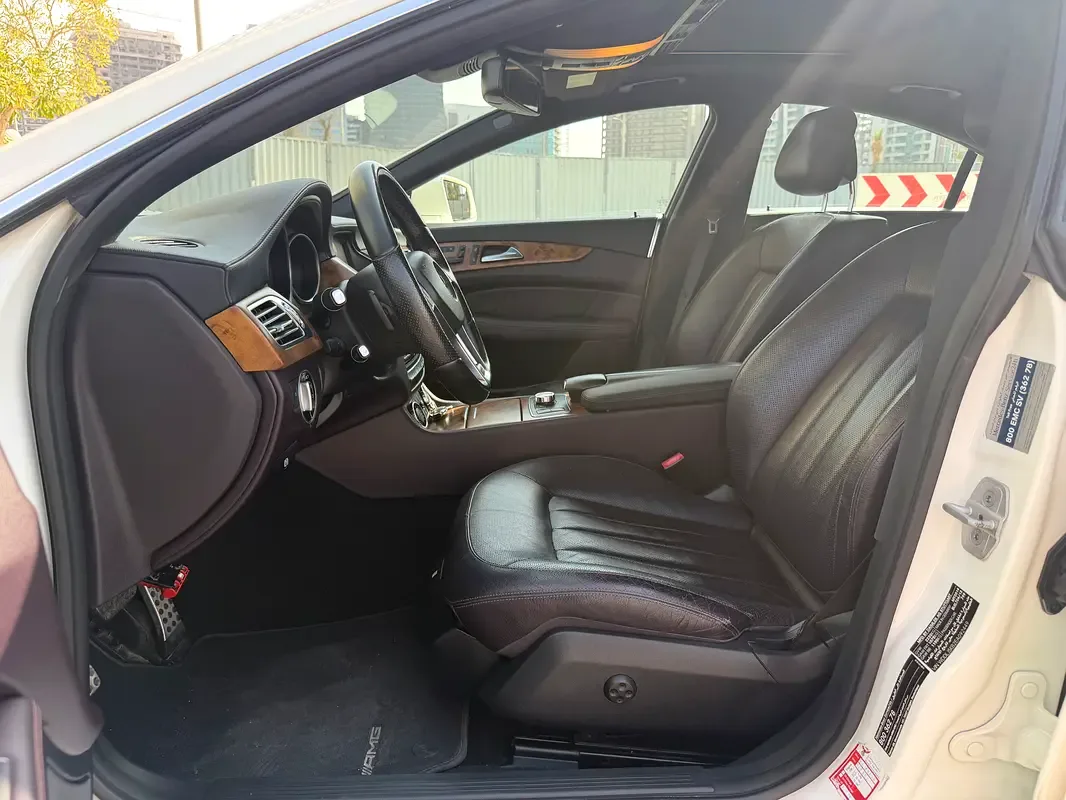 Mercedes-Benz CLS CLS 350 BlueEfficiency 7G-Tronic Plus (306 hp) - 7
