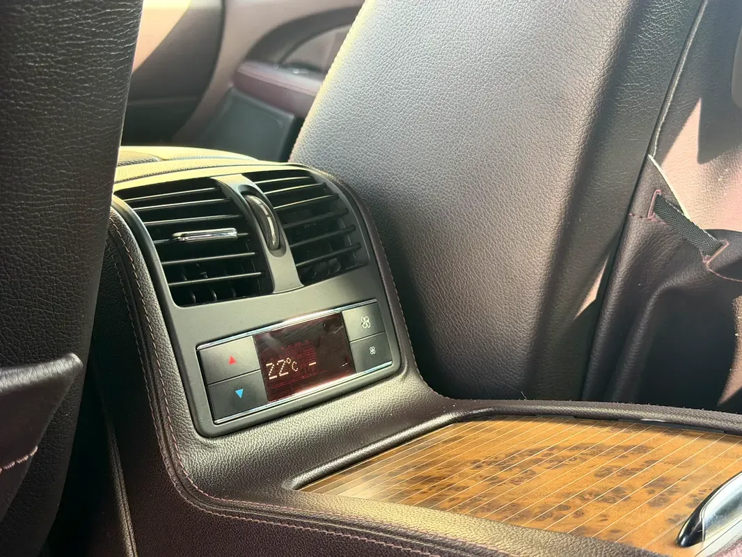 Mercedes-Benz CLS CLS 350 BlueEfficiency 7G-Tronic Plus (306 hp) - 19