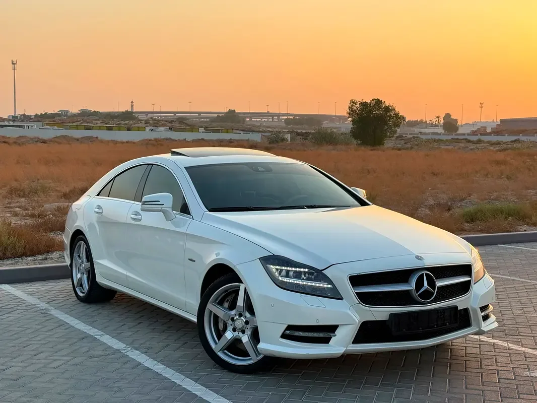 Mercedes-Benz CLS CLS 500 BlueEfficiency 7G-Tronic Plus 4Matic (408 hp) - 2