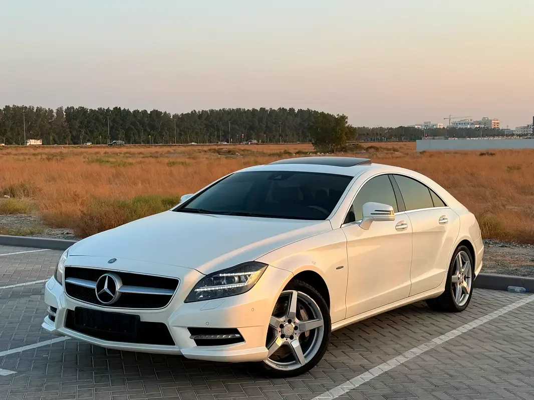 Mercedes-Benz CLS CLS 500 BlueEfficiency 7G-Tronic Plus 4Matic (408 hp)