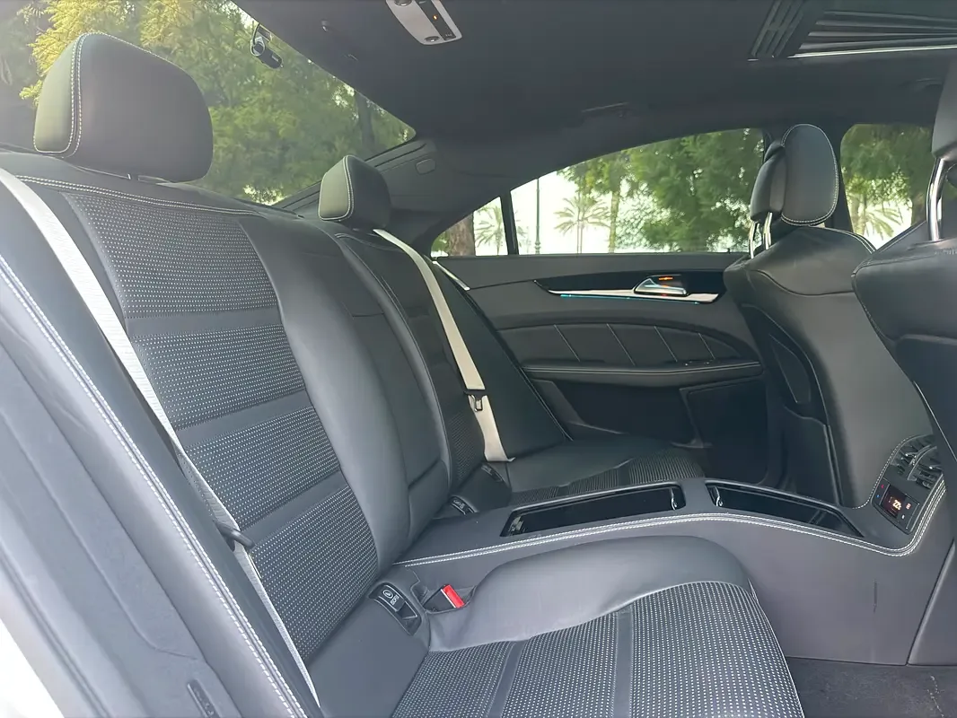 Mercedes-Benz CLS CLS 63 AMG Speedshift MCT 4Matic (557 حصان) - 14