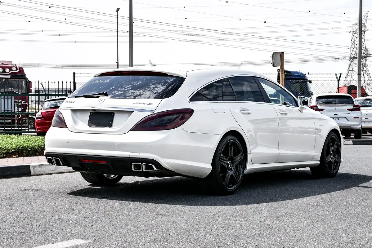 Mercedes-Benz CLS CLS 63 AMG Speedshift MCT 4Matic (557 hp) - 6
