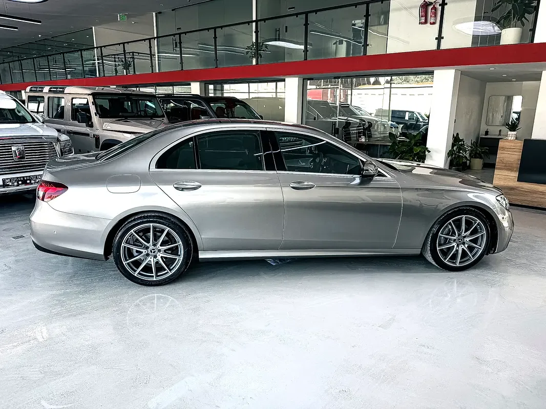 Mercedes-Benz E-Class 2.0 AT (204 حصان) - 4