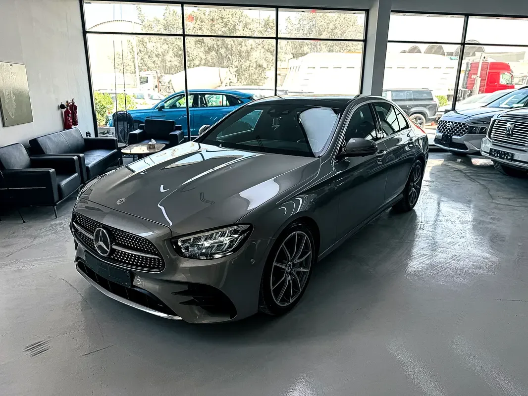Mercedes-Benz E-Class 2.0 AT (204 حصان) - 2