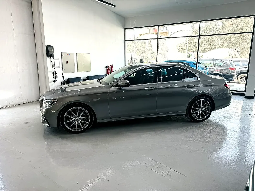 Mercedes-Benz E-Class 2.0 AT (204 حصان) - 5