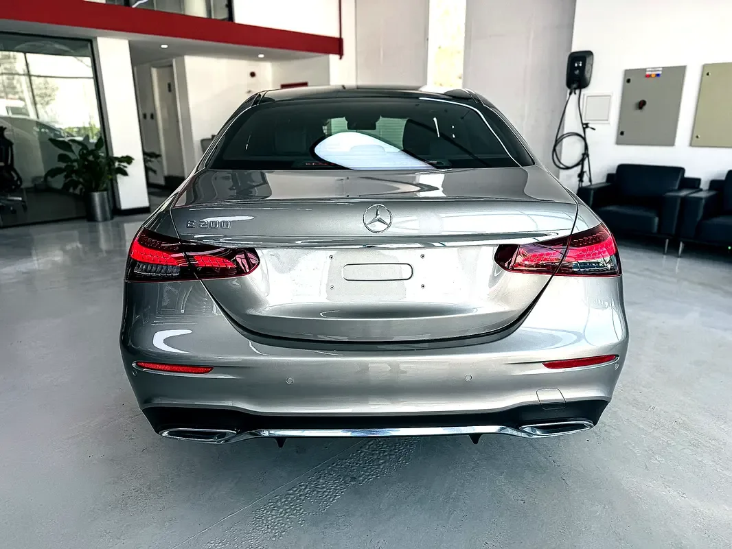 Mercedes-Benz E-Class 2.0 AT (204 حصان) - 8