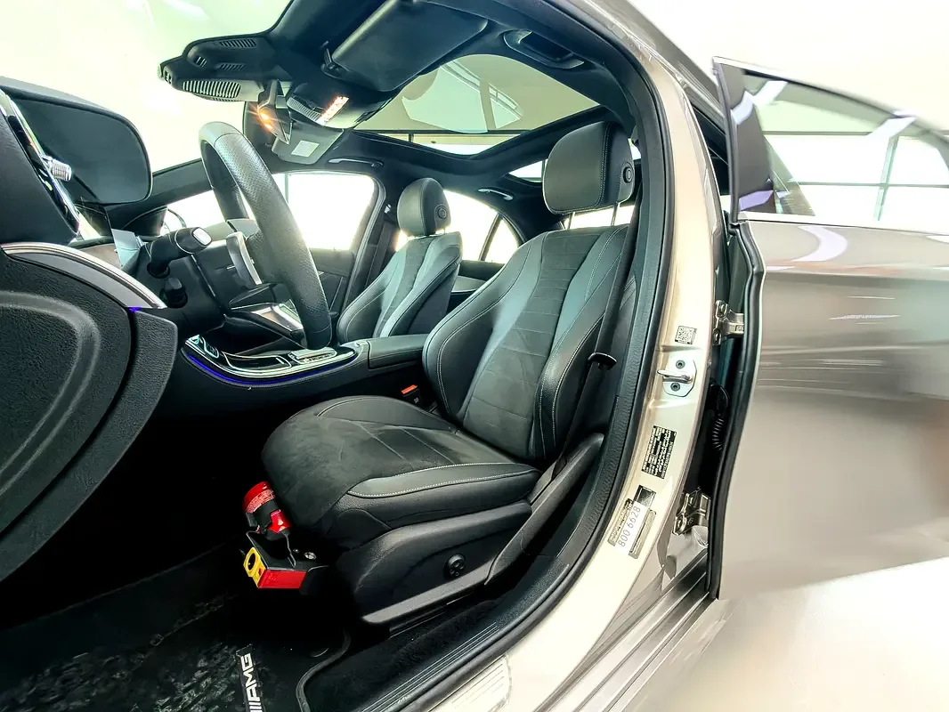 Mercedes-Benz E-Class 2.0 AT (204 حصان) - 11