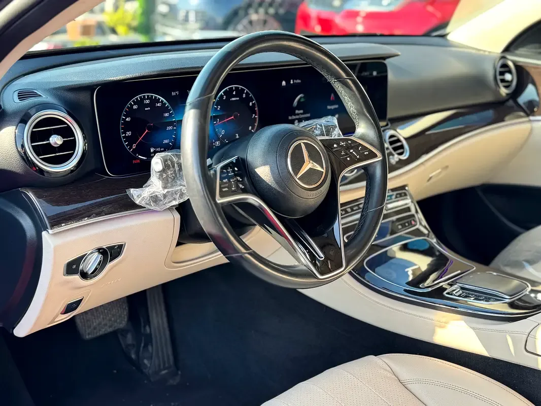 Mercedes-Benz E-Class 2.0 AT (255 حصان) - 12