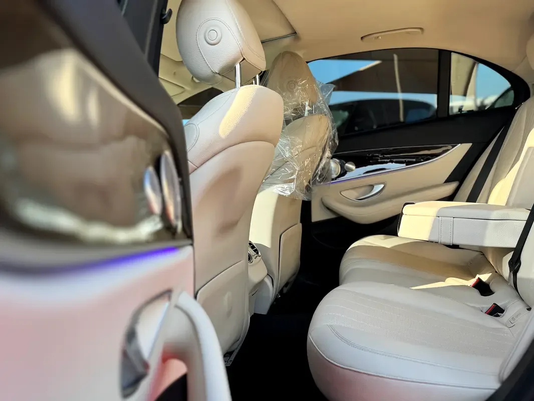 Mercedes-Benz E-Class 2.0 AT (255 حصان) - 17