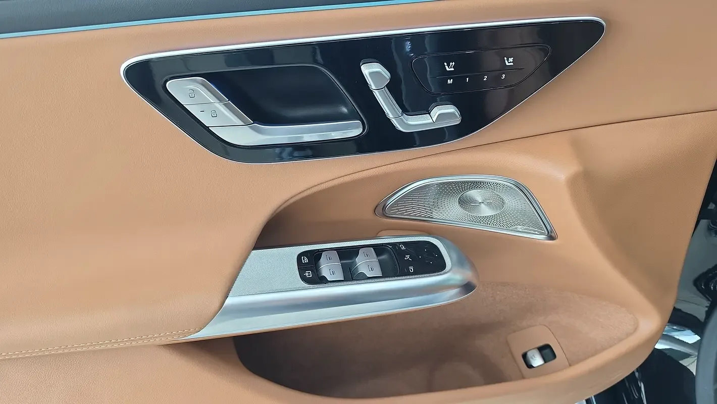 Mercedes-Benz E-Class 2.0 AT (255 حصان) - 4