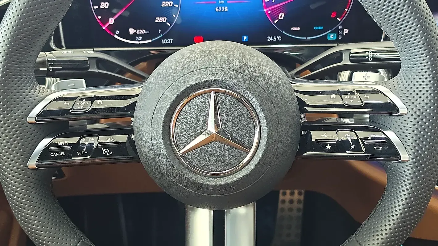 Mercedes-Benz E-Class 2.0 AT (255 حصان) - 9