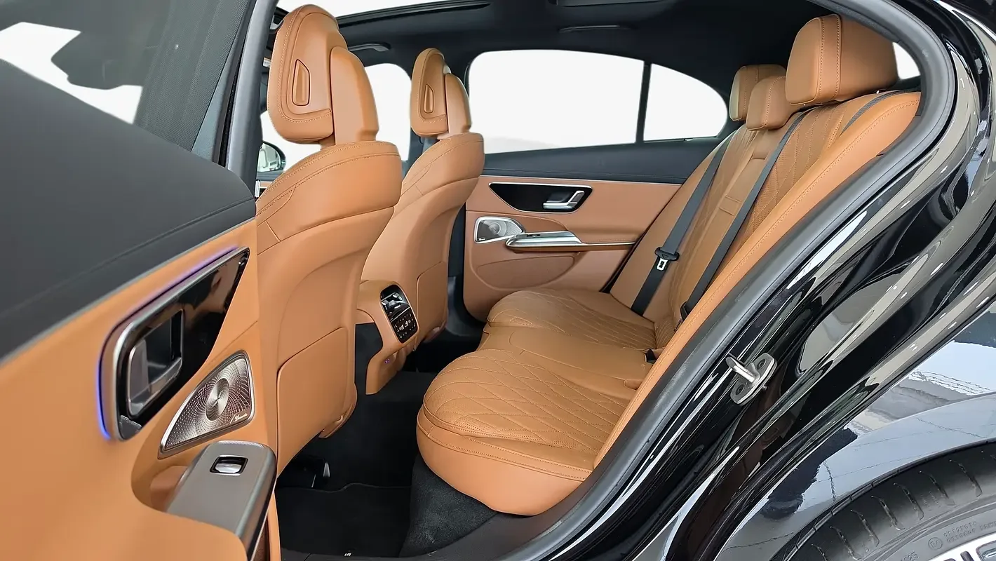 Mercedes-Benz E-Class 2.0 AT (255 حصان) - 12